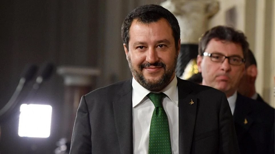 Ο Σαλβίνι ενδιαφέρεται για την προεδρία της Κομισιόν – «Δεν θα αλλάξει ούτε ένα κόμμα από τον προϋπολογισμό»